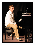 Glyn MacDonald - piano Glyn MacDonald - piano